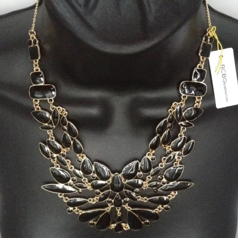 BCBGENERATION NECKLACE COLLAR BIB BLACK GOLD TONE